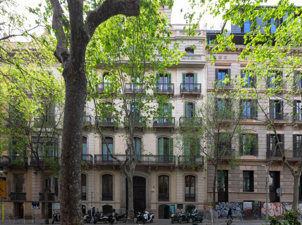 The Barcelona Centric Apt By Maison Pinata Экстерьер фото